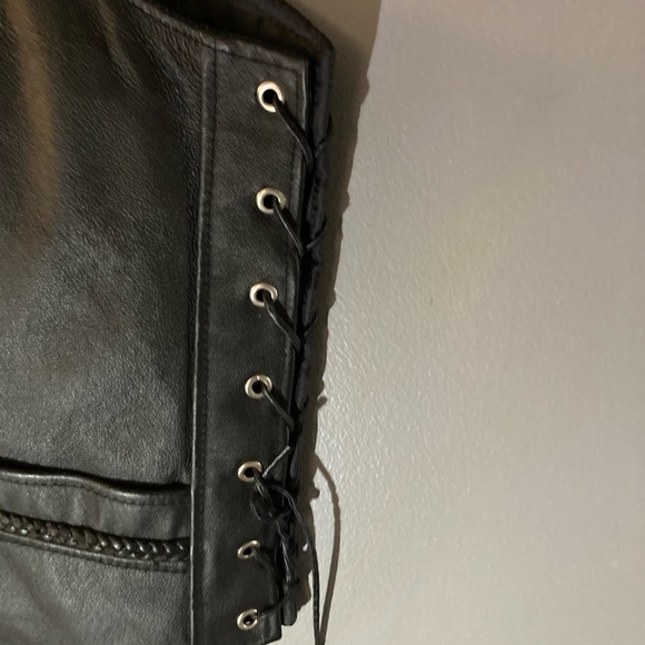 VANCE LEATHERS Black Leather Vest - Picture 4 of 7